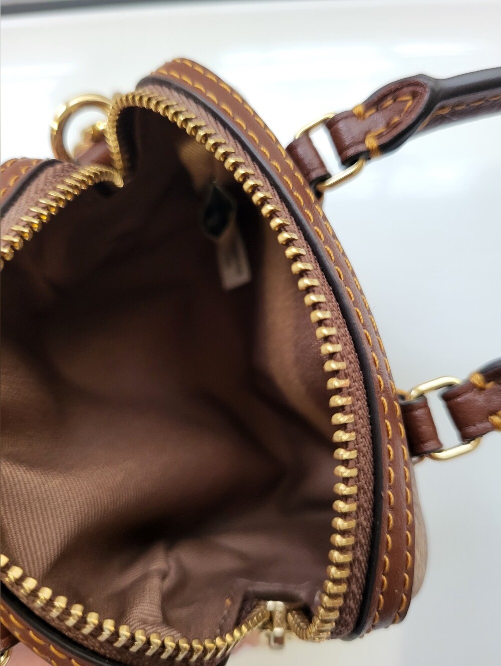 Coach mini ROWAN bag Charm - Picture 7 of 9